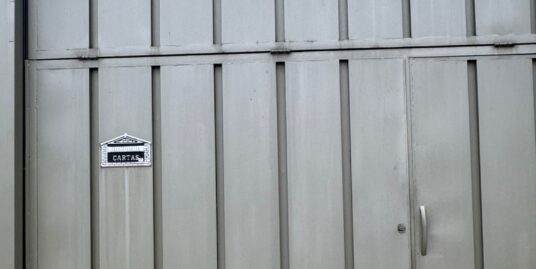 CASA EM EXECELENTE LOCALIZAÇAO