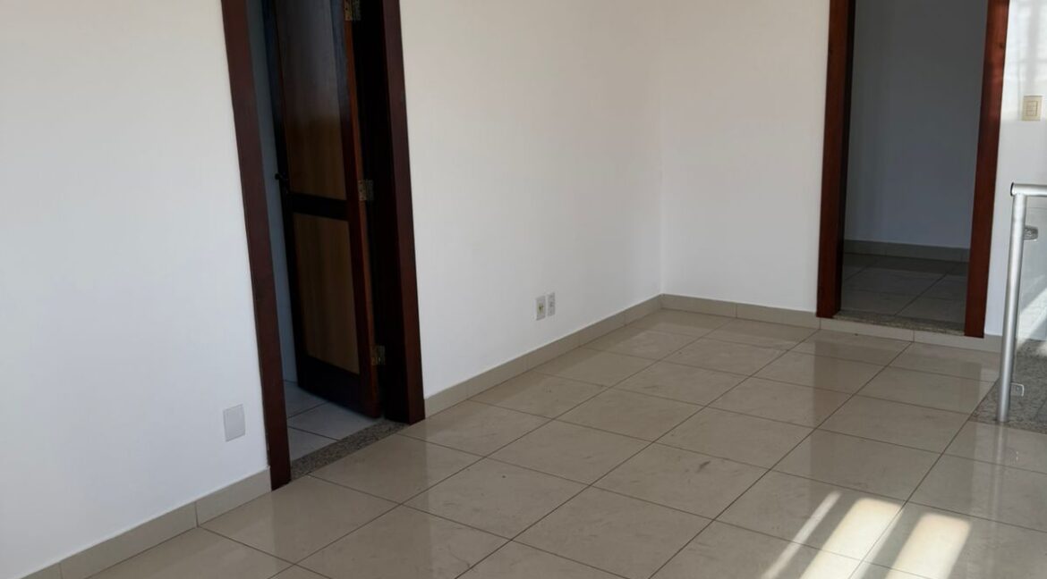 WhatsApp Image 2026-04-20 at 16.00.12