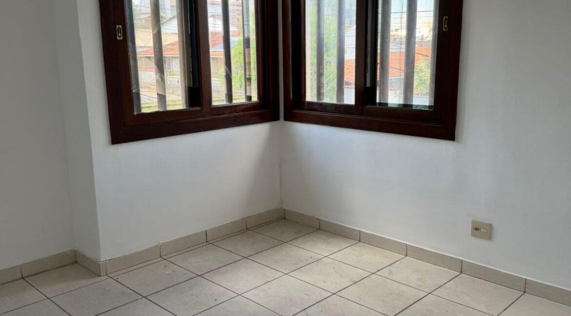 WhatsApp Image 2026-04-20 at 16.00.4