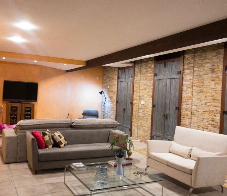 d6ab03b1-f18e-4fa7-80fe-26a3e036f975